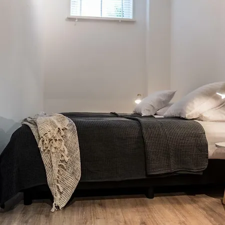 85 Apartment